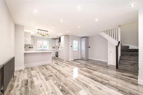 180 Colyer Road, Northfleet, Gravesend, DA11 8AS