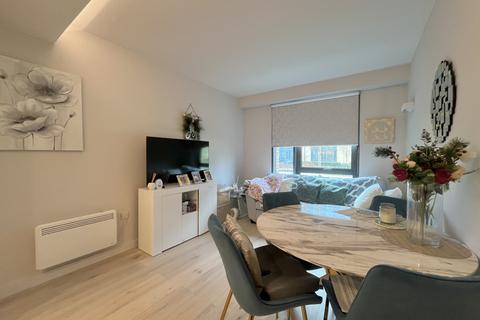 2 bedroom apartment for sale, Wokingham Road, Bracknell