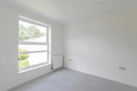 59 Farm Holt, New Ash Green, Longfield, DA3 8QB