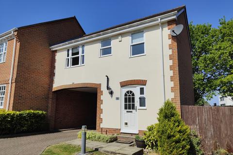 45 Calcott Park, Yateley, GU46 6JJ