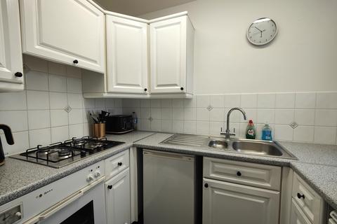 45 Calcott Park, Yateley, GU46 6JJ