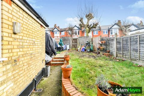 2 bedroom apartment for sale, Gainsborough Road, London N12