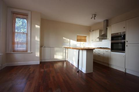 2 bedroom apartment to rent, The Street, Guildford GU4