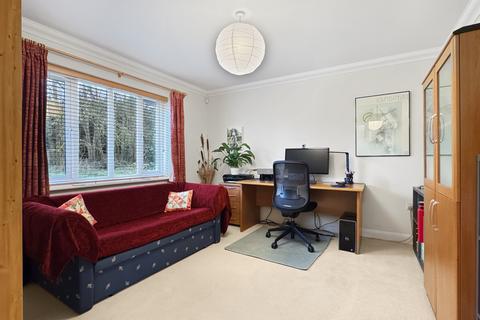 11 Thornbury, Comberton, Cambridge, CB23 7AP