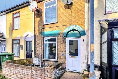 2 bedroom terraced house for sale, Trafalgar Road East, Gorleston