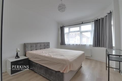 43 Jeymer Drive, Greenford, UB6 8NS