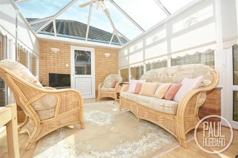 3 Bentley Drive, Lowestoft, NR32 4WA