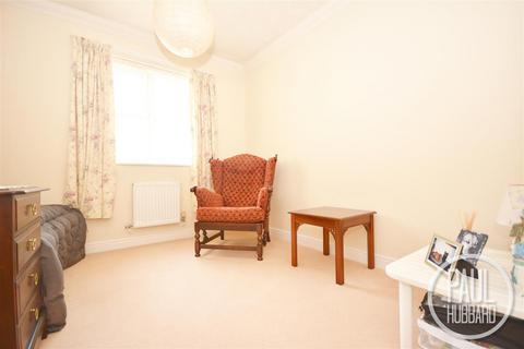 3 Bentley Drive, Lowestoft, NR32 4WA