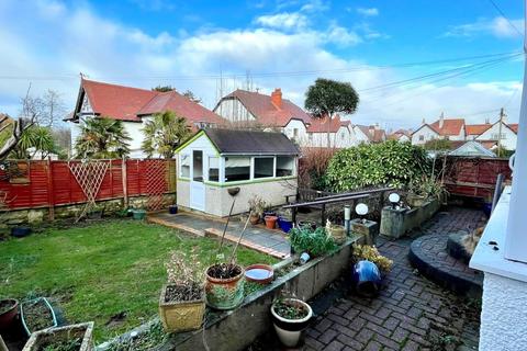 4 bedroom detached house for sale, Meadow Gardens, Craig y Don, Llandudno