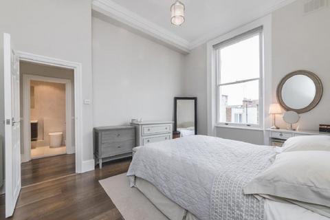 2 bedroom flat for sale, Belsize Crescent, Belsize Park