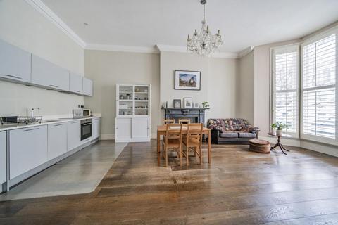 5b Belsize Crescent, London, NW3 5QY