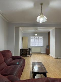 3 bedroom terraced house to rent, Northbrook Road, Ilford IG1