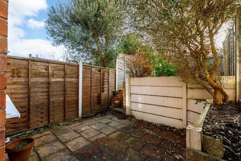 30 Albert Street, Warwick, CV34 4JX