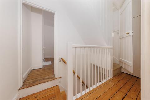 30 Albert Street, Warwick, CV34 4JX