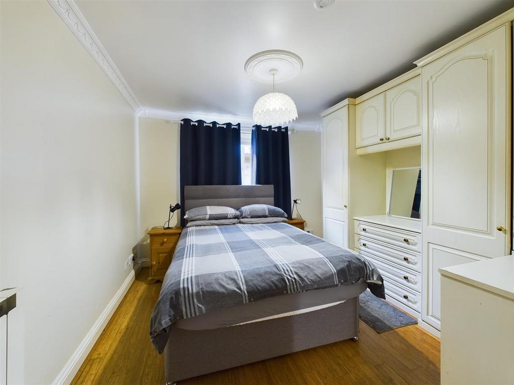 CAM04392 G0-PR0038-STILL007.jpg