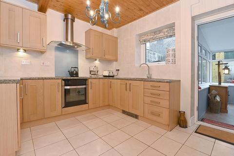 3 bedroom semi-detached house for sale, West End, Baslow, Bakewell