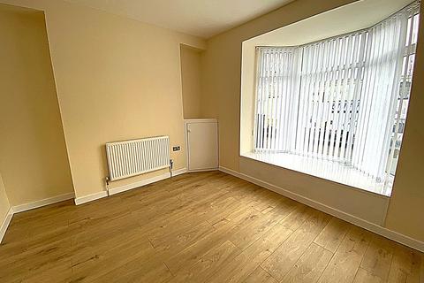 2 bedroom ground floor flat for sale, Woodland Road, Neath, Neath Port Talbot.