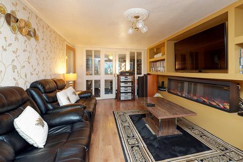 4 bedroom flat for sale, 22B Craigbanzo Street, Clydebank, G81 5BT