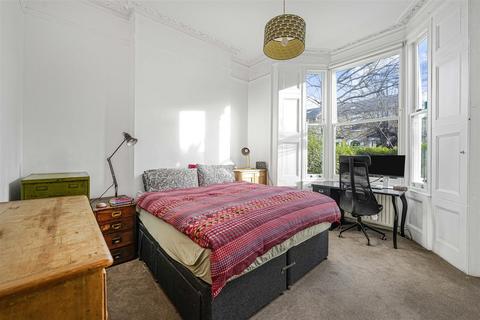 2 bedroom flat for sale, Lordship Park, London