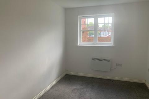 2 bedroom apartment to rent, Manchester, Manchester M22