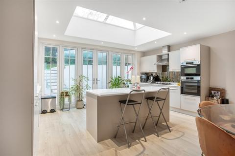 4 bedroom detached house for sale, Pampisford Road, Purley CR8