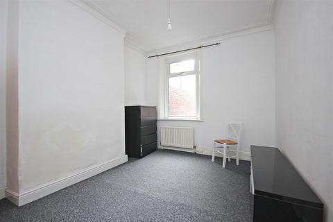 2 bedroom flat to rent, Rectory Road, Gateshead