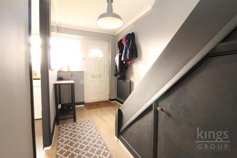 92 Bynghams, Harlow, CM19 5NT