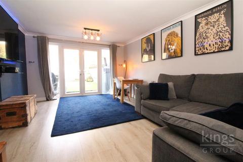 92 Bynghams, Harlow, CM19 5NT
