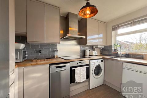 92 Bynghams, Harlow, CM19 5NT