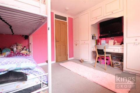 92 Bynghams, Harlow, CM19 5NT