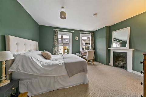 21 Heathfield North, Twickenham, TW2 7QN