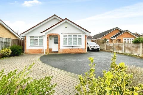 3 bedroom detached bungalow for sale, Acacia Avenue, Verwood