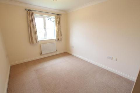 2 bedroom apartment to rent, Guildford Road, Woking GU24