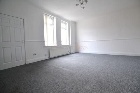 2 bedroom flat to rent, Saltwell Street, Gateshead, Tyne and Wear