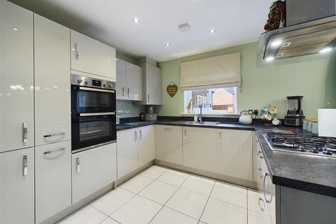 4 bedroom detached house for sale, 33 Forlorns Drive, Driffield, YO25 5BR