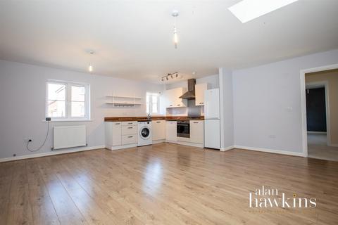 25 Buxton Way, Royal Wootton Bassett, Swindon, SN4 8JB
