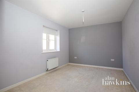 25 Buxton Way, Royal Wootton Bassett, Swindon, SN4 8JB