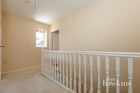 25 Buxton Way, Royal Wootton Bassett, Swindon, SN4 8JB