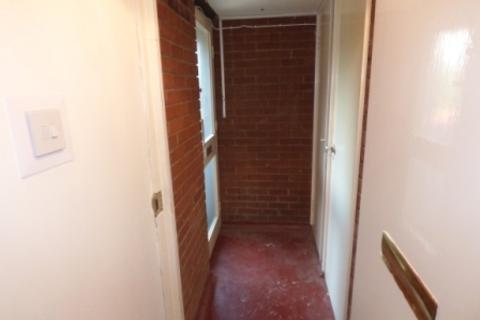 2 bedroom flat to rent, Castlecroft, Telford TF3