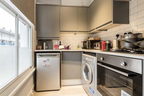 1 bedroom flat to rent, Devonshire Road, London W4