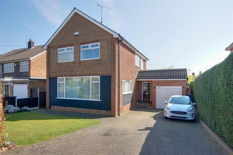 4 bedroom detached house for sale, Woodland Drive, Anlaby