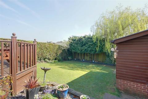 4 bedroom detached house for sale, Woodland Drive, Anlaby