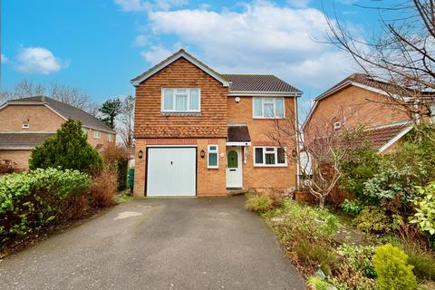 4 bedroom detached house for sale, Wheelwright Close, Eastbourne, East Sussex, BN220XG