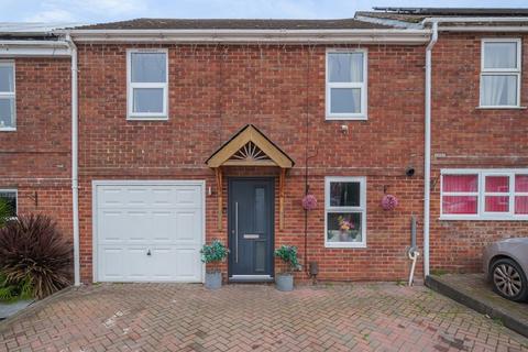 4 bedroom terraced house for sale, Howerts Close, Warsash, Hampshire, SO31