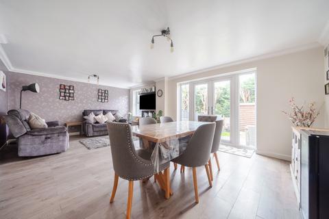 4 bedroom terraced house for sale, Howerts Close, Warsash, Hampshire, SO31