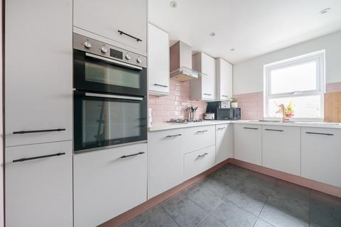 33 Howerts Close, Warsash, Southampton, SO31 9JR