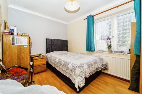 53 Frays Avenue, West Drayton, UB7 7AG