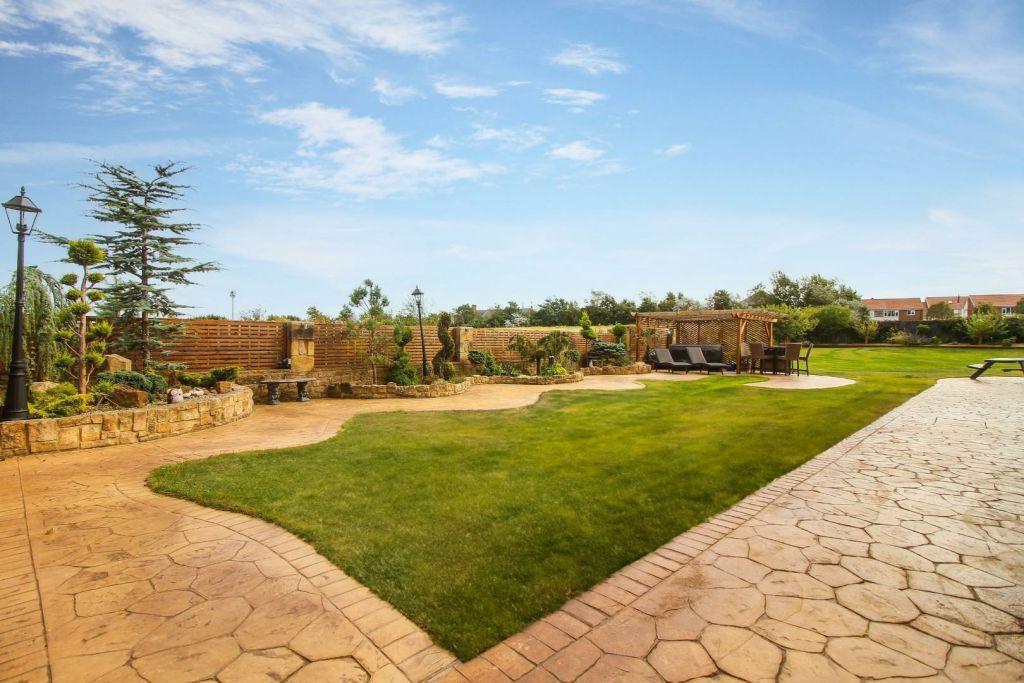 Rear garden