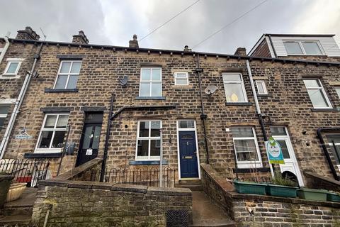 4 bedroom terraced house to rent, Boston Street, Sowerby Bridge HX6