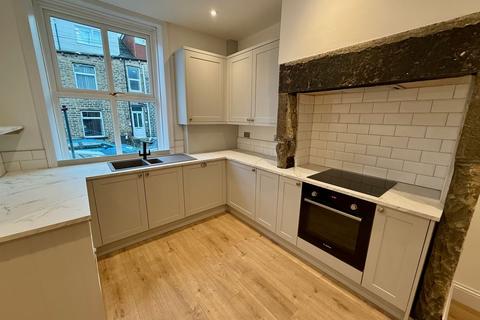 4 bedroom terraced house to rent, Boston Street, Sowerby Bridge HX6